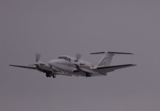 Beechcraft Super King Air 200 (N485R)