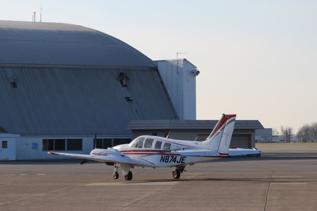 Beechcraft Baron (58) (N874JE)