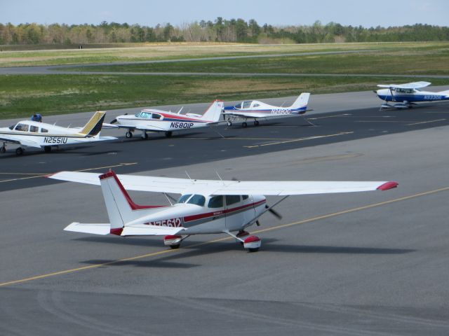 Cessna Skyhawk (N75612)