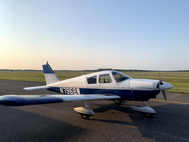 Piper Cherokee (N7968W)