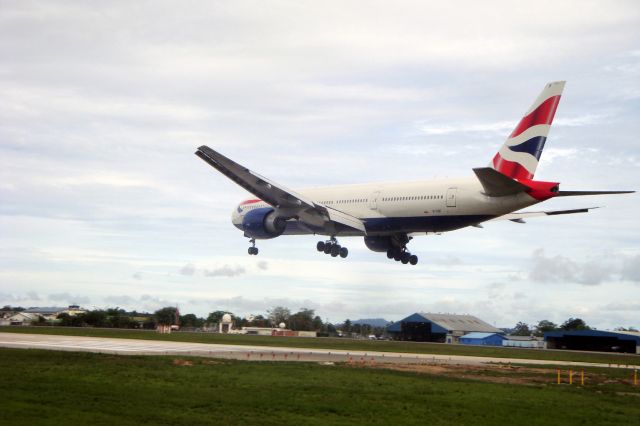 Boeing 777-200 (G-VIIF)