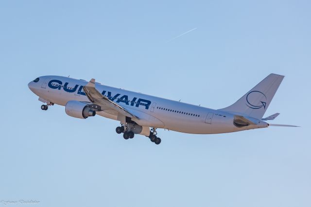 Airbus A330-200 (LZ-AWY)