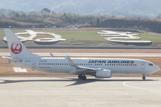 Boeing 737-800 (JA330J)