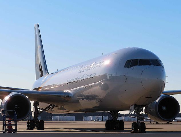 BOEING 767-300 (N347UP) - I took this picture on  Jan 21, 2019.br /5X119/21Jan