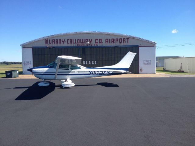 Cessna Skylane (N4775N)