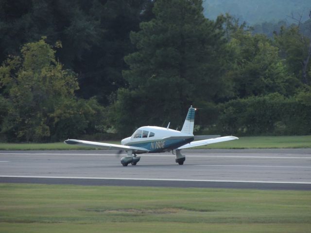 Piper Cherokee (N180E)