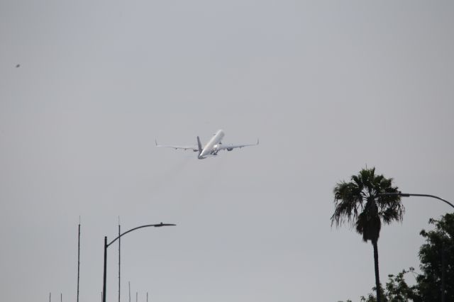 Boeing 757-200 (N541US)