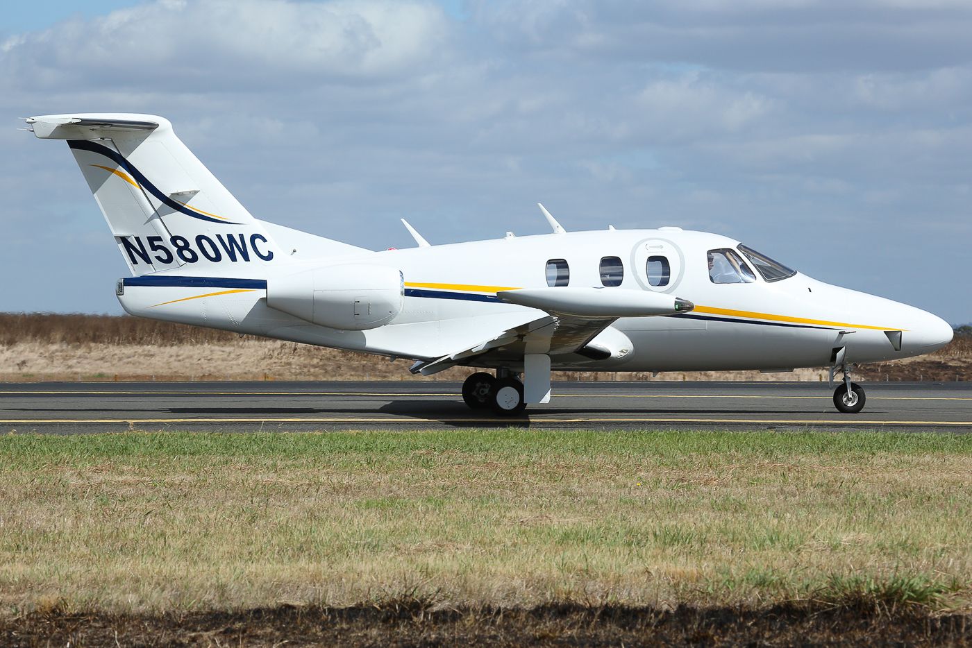 Eclipse 500 (N580WC)