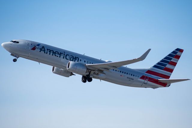 Boeing 737-800 (N980NN) - AAL2209 - RNO to DFW - 29 Dec, 2020