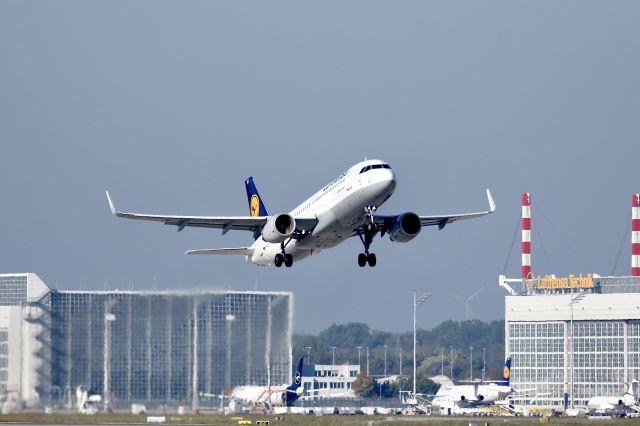 Airbus A320 (D-AIUV)