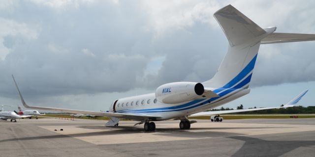 Gulfstream Aerospace Gulfstream G650 (N1AL) - N1AL seen at Owen Roberts International Airport. Please look for more photos at Opshots.net