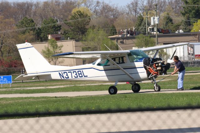 Cessna Skyhawk (N3738L)
