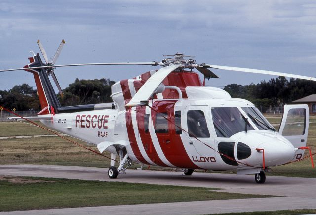 VH-LHZ — - SIKORSKY S-76A - REG VH-LHZ (CN 760113) - ADELAIDE INTERNATIONAL AIRPORT SA. AUSTRALIA - YPAD 20/3/1993