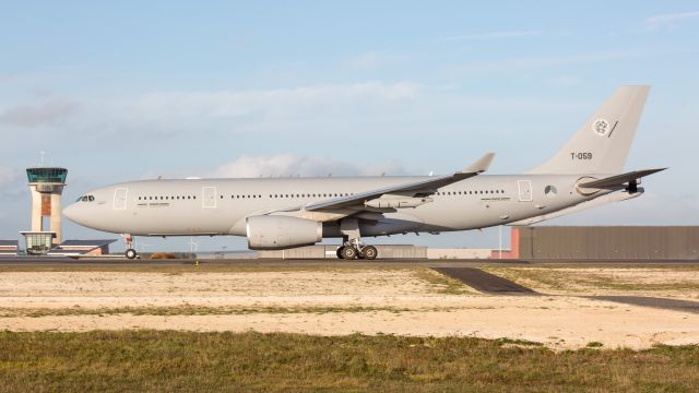 Airbus A330-200 (T059)