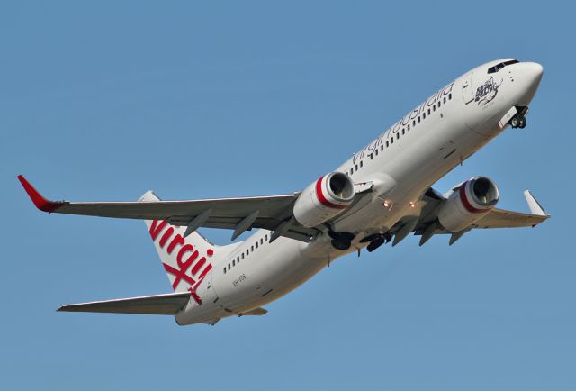 Boeing 737-800 (VH-VOS) - VIRGIN AUSTRALIA AIRLINES - BOEING 737-8FE - REG VH-VOS (33800/1483) - ADELAIDE INTERNATIONAL SA. AUSTRALIA - YPAD (15/12/2014)