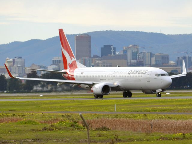 Boeing 737-800 (VH-VZP) - On taxi-way heading for take-off on runway 05. Thursday 12th July 2012.