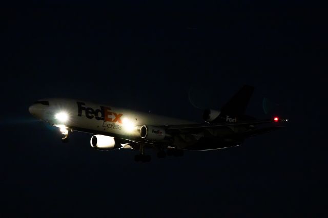 McDonnell Douglas DC-10 (N316FE) - FedEx DC10 landing at PHX on 8/31/22. Taken with a Canon 850D and Rokinon 135mm f/2 manual focus lens. Quite possibly the last ever commercial DC10 to ever land at PHX, so I'm glad I caught it!