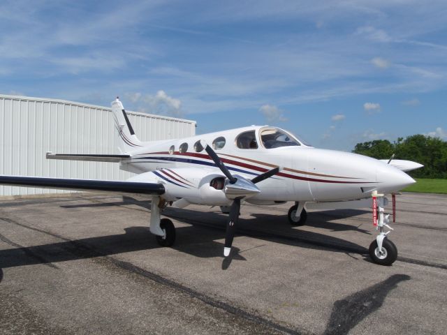 Cessna 340 (N999DC) - Beautiful 1976 Cessna 340a.