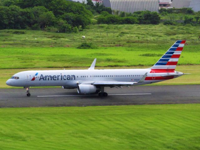 Boeing 757-200 (N183AN)