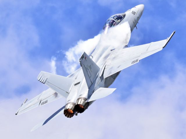 — — - Boeing US Navy VFA-122 F/A-18F Super Hornet at the 2017 Vectren Dayton Airshow