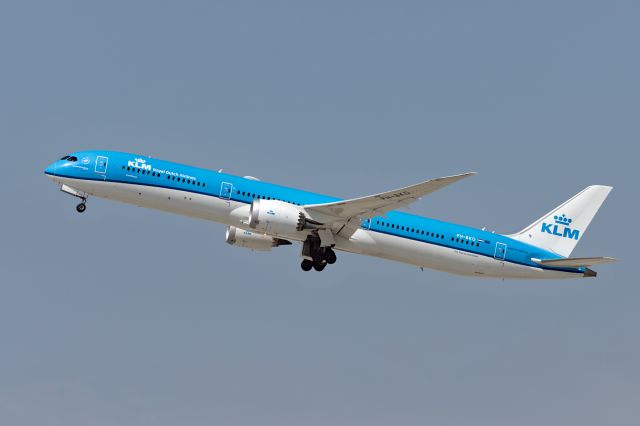 BOEING 787-10 Dreamliner (PH-BKD)