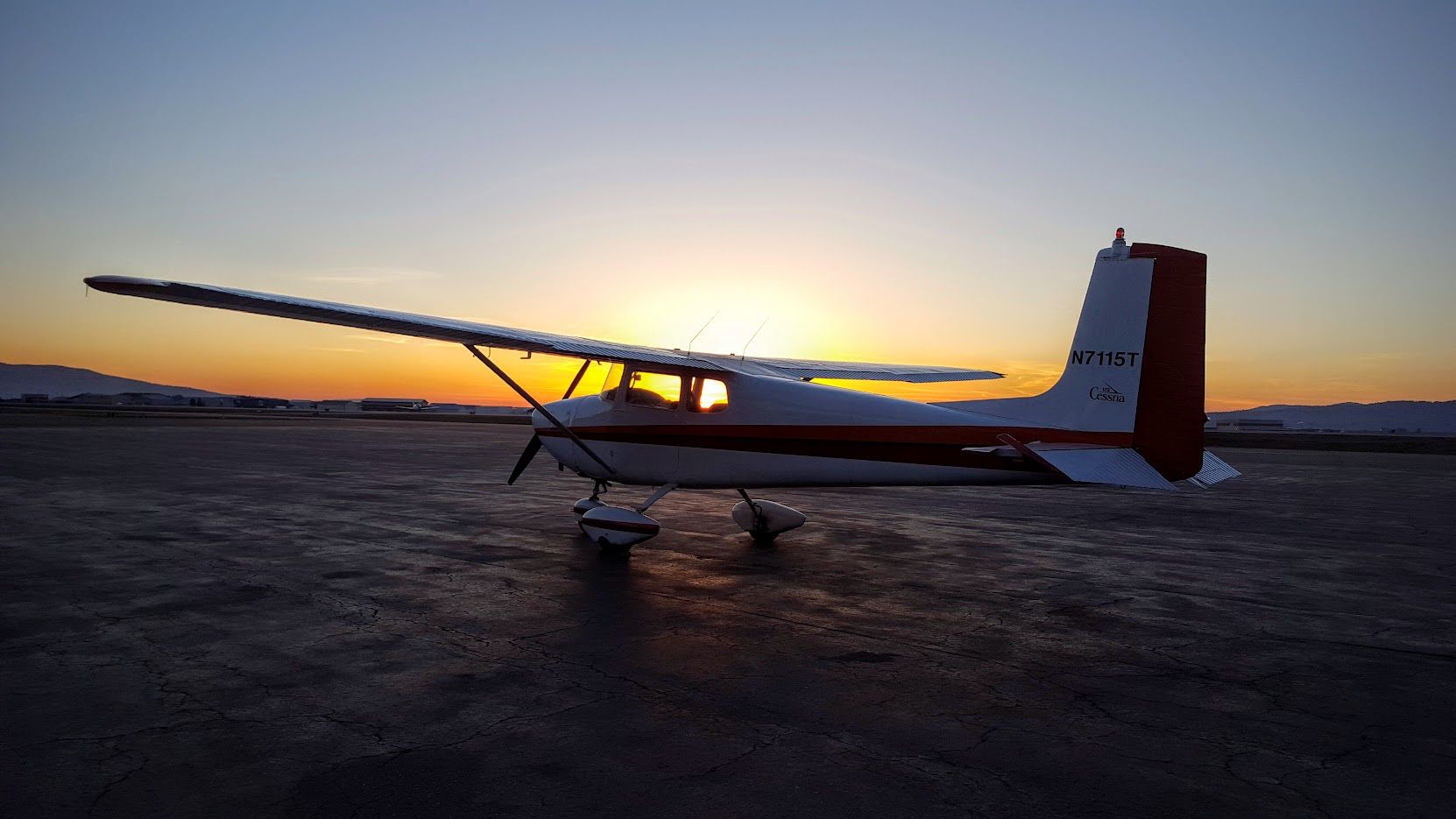 Cessna Skyhawk (N7115T)