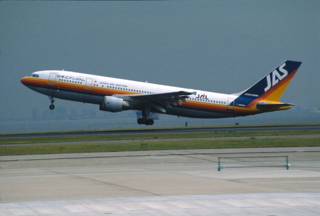 Airbus A300F4-600 (JA8564) - Take off at Tokyo Haneda Intl Airport Rwy34R on 2003/10/04