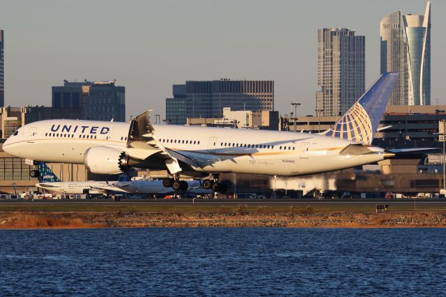 Boeing 787-9 Dreamliner (N26966)