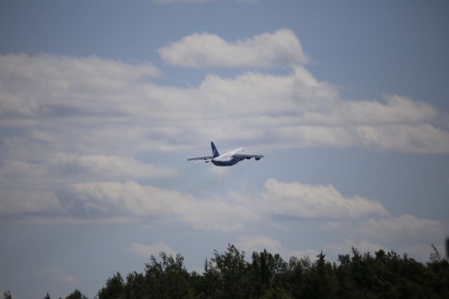 Antonov An-124 Ruslan (RA-82077)