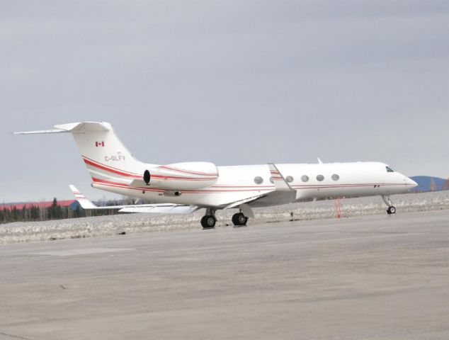Gulfstream Aerospace Gulfstream V (C-GLFV) - 2002 GV S/N 692 taxiing to Alpha at CYYR. The aircraft type is in the registration.