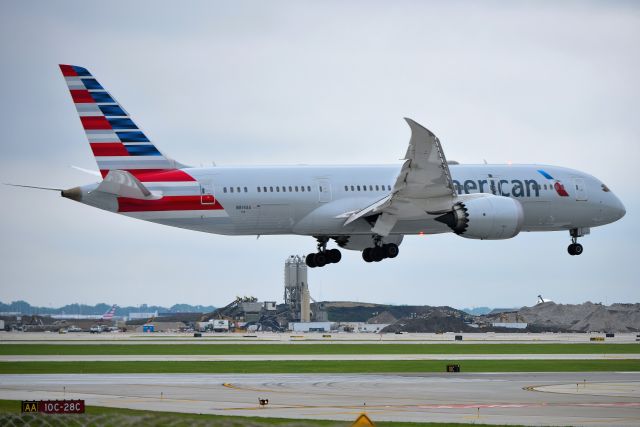 Boeing 787-8 (N814AA) - In the rain.