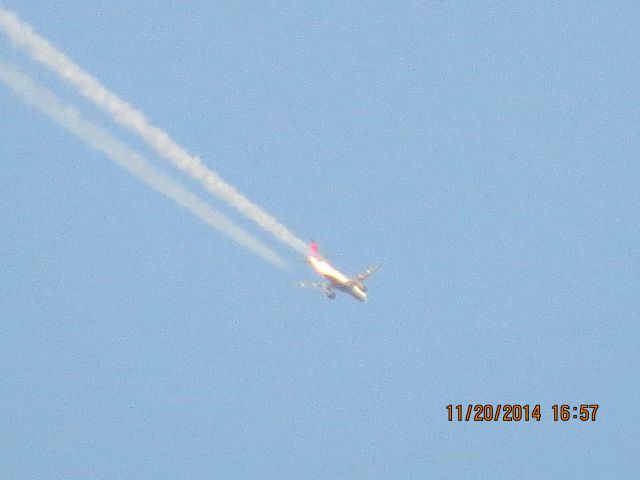 Airbus A320 (N355NW) - Delta Airlines flight 2584 from LAX to CVG over Southwestern Missouri at 37,000 feet.