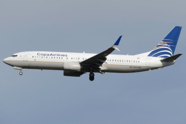 Boeing 737-800 (HP-1857CMP)