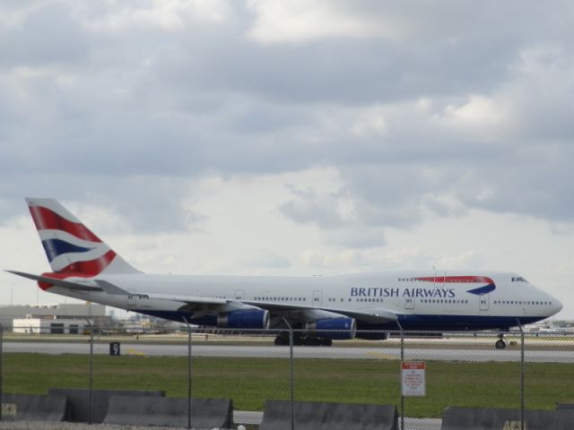 Boeing 747-400 (G-BNLJ)