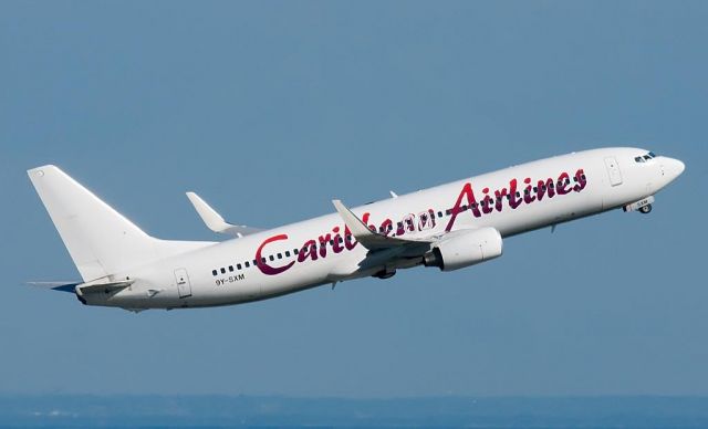 Boeing 737-800 (9Y-SXM) - Caribbean Airlines 9Y-SXM Departing Toronto Pearson International Airport. Courtesy David Brook ©