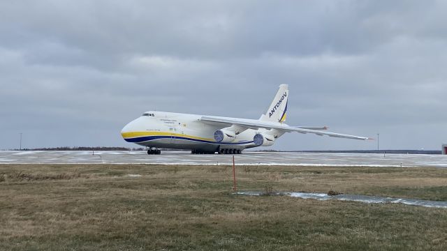 Antonov An-124 Ruslan —