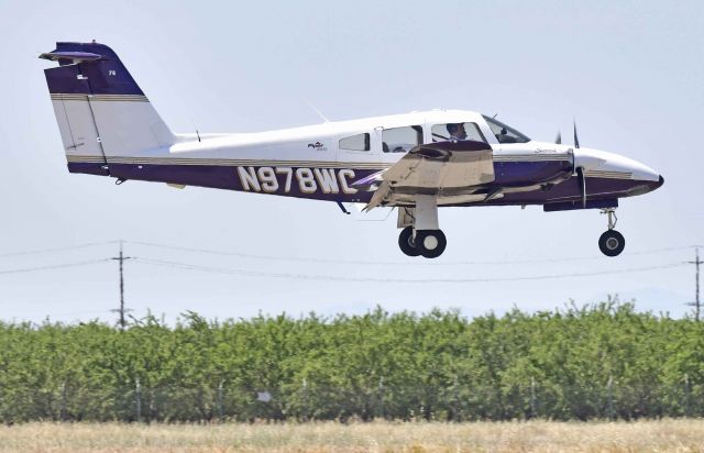 Piper PA-44 Seminole (N978WC)