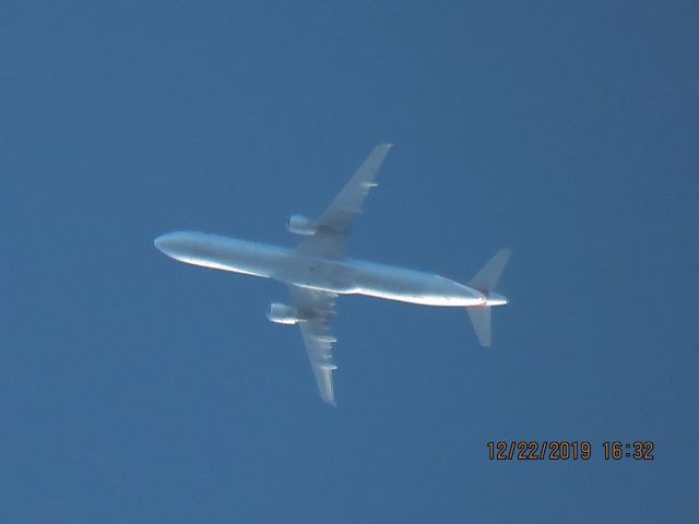 Airbus A321 (N153UW)