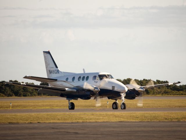 Beechcraft King Air 90 (N49GN)