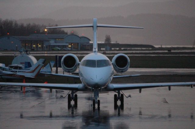 Bombardier Challenger 300 (C-GSJK)