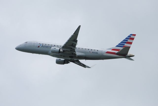 Embraer 170/175 (N252NN) - Departing for Chicago.br /br /5/13/2020