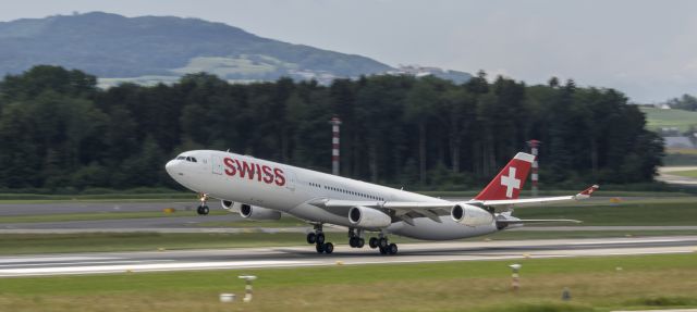 Airbus A340-300 (HB-JMB) - 31.5.18 LSZH-Shanghai (PVG)