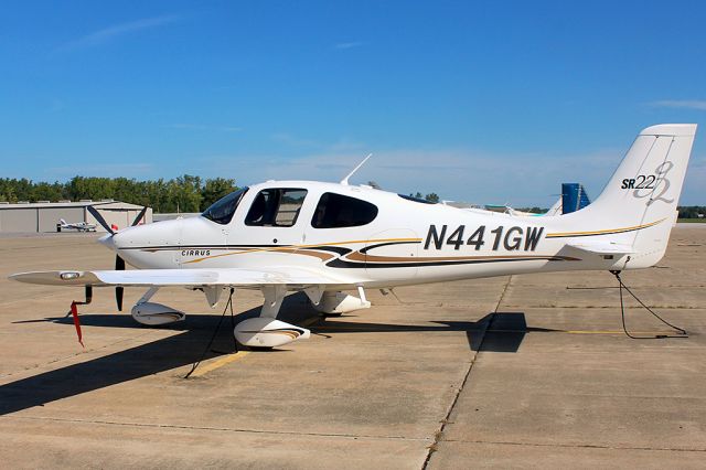 Cirrus SR-22 (N441GW)