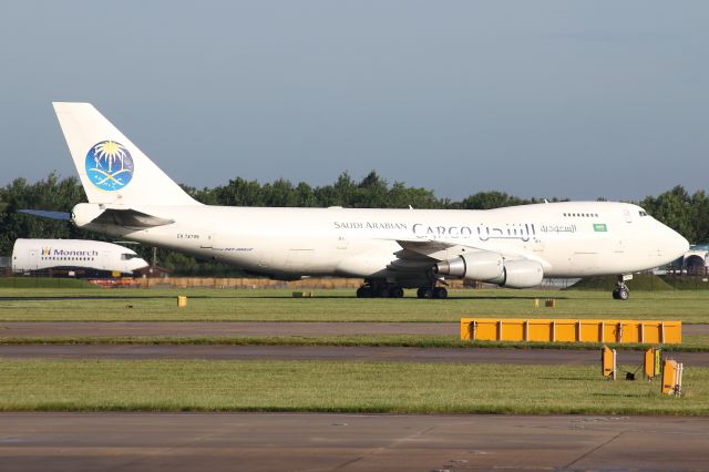 Boeing 747-200 (EK-74799) - What a surprise ! In glorious sunlight arrived this classic B747-200. Breathless !