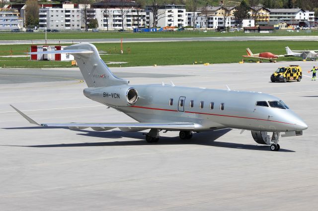 Canadair Challenger 350 (9H-VCN)