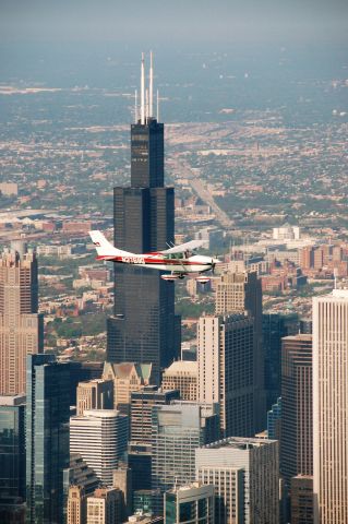 Cessna Skylane (N2769Q) - Chicago lake front