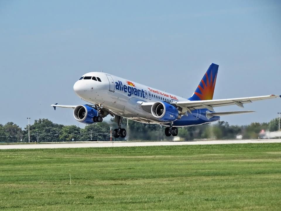 Airbus A319 (N301NV)