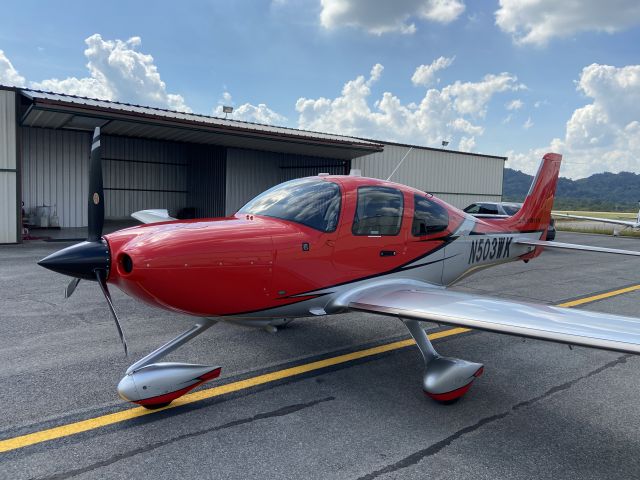 Cirrus SR-22 (N503WK)