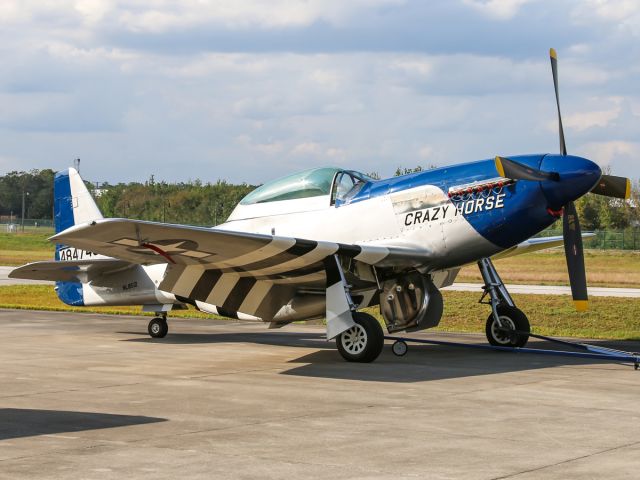 North American P-51 Mustang (N851D)