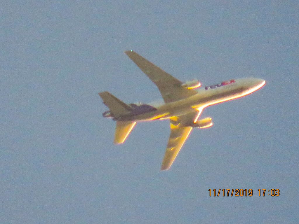McDonnell Douglas DC-10 (N319FE)